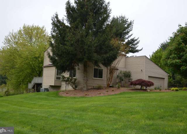 Property at 7 Huntmeadow Ct, Owings Mills, MD 21117, 4 beds, 3 baths