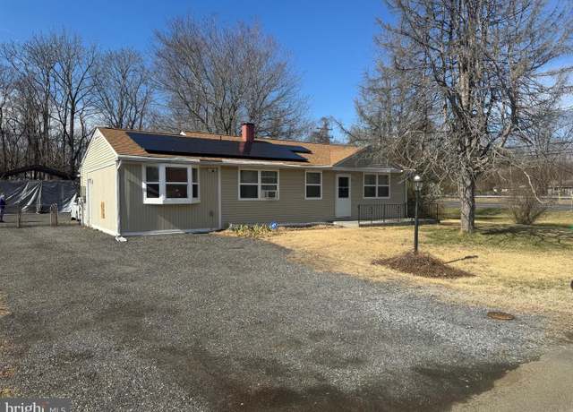 Property at 2901 Edgewood Rd, Bryans Road, MD 20616, 2 beds, 2 baths