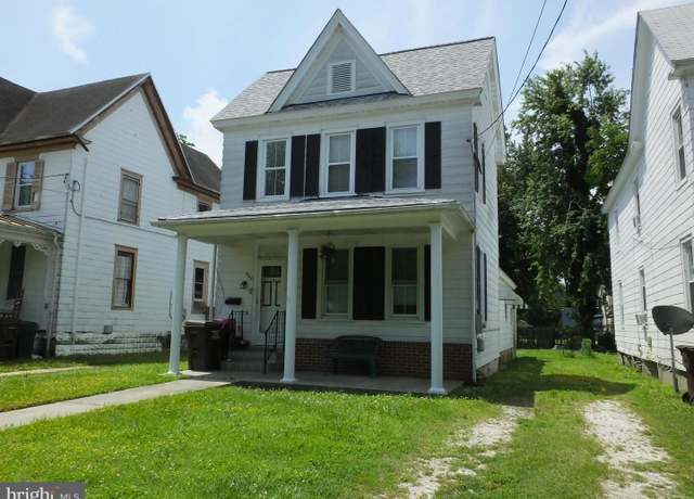 Property at 722 Glasgow St, Cambridge, MD 21613, 3 beds, 2 baths