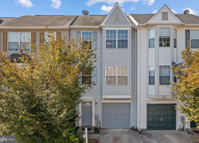 Property at 1330 Hampshire Dr Unit 7E, Frederick, MD 21702, 3 beds, 2.5 baths