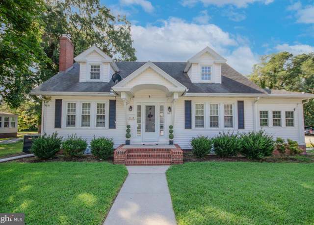 Property at 1112 E Main St, Salisbury, MD 21804, 4 beds, 2 baths