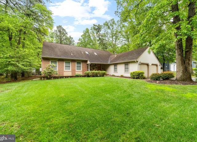 Property at 6 Candlewood Ter, Medford, NJ 08055, 4 beds, 3 baths