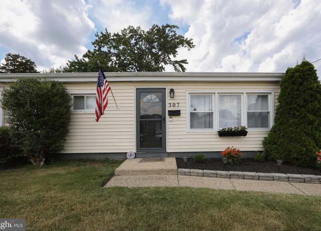 Property at 307 Ruth Ave, Maple Shade, NJ 08052, 2 beds, 1 bath