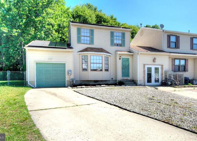 Property at 14 Blue Jay Dr, Clementon, NJ 08021, 3 beds, 1.5 baths