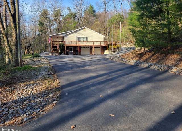 Property at 3304 New Baltimore Rd, South Mountain, PA 17261, 3 beds, 2 baths