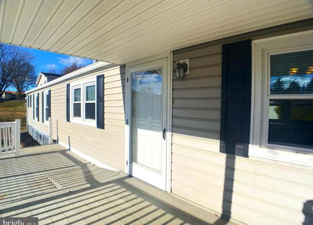 Property at 105 Cottontail Ct, Lancaster, PA 17603, 2 beds, 2 baths