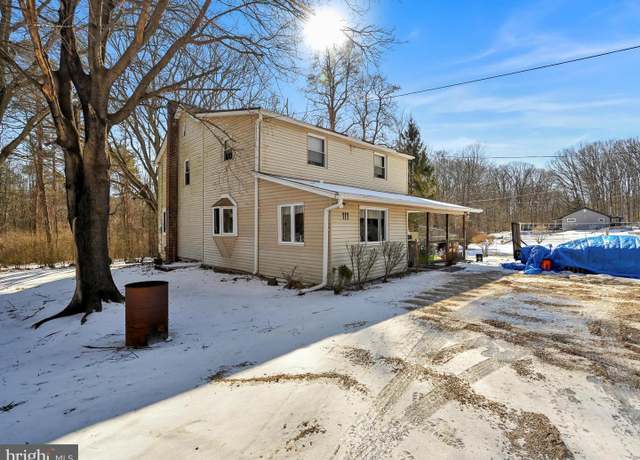 Property at 111 Crest St, Barnesville, PA 18214, 3 beds, 2 baths