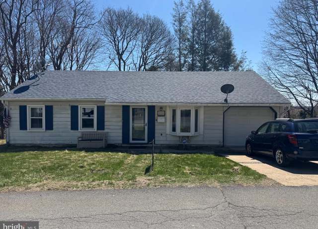 Property at 170 Weston Pl, Shenandoah, PA 17976, 3 beds, 1 bath