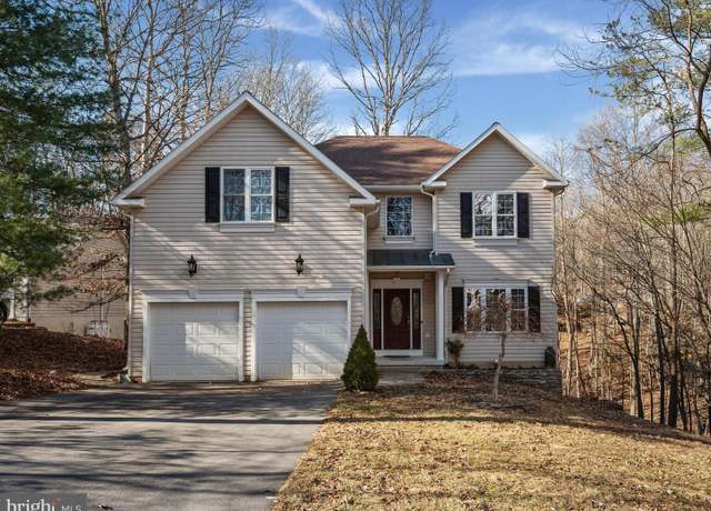 Property at 200 Greenbriar Cir, Cross Junction, VA 22625, 5 beds, 2.5 baths