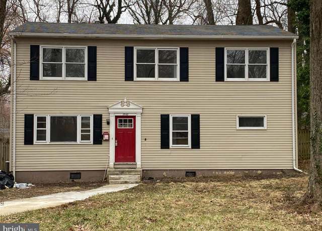 Property at 7549 Park Ln, Annandale, VA 22003, 6 beds, 3 baths