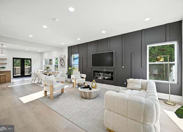 Property at 2809 Memorial St, Alexandria, VA 22306, 5 beds, 4.5 baths