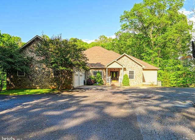 Property at 520 Oak Grove Dr, Mineral, VA 23117, 6 beds, 4 baths