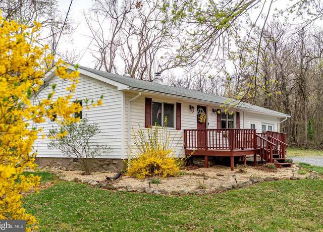 Property at 275 Ida Hollow Rd, Luray, VA 22835, 2 beds, 1 bath