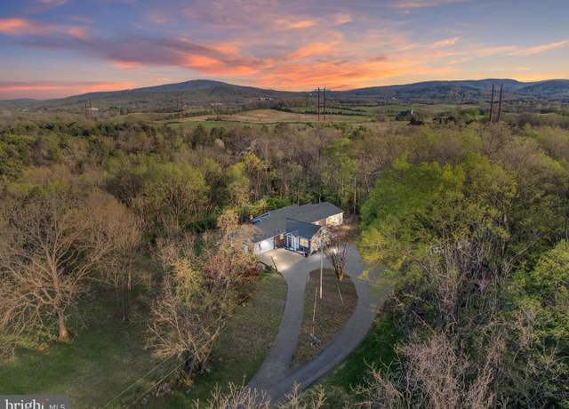 Property at 1857 Marys Shady Ln, Front Royal, VA 22630, 3 beds, 3 baths