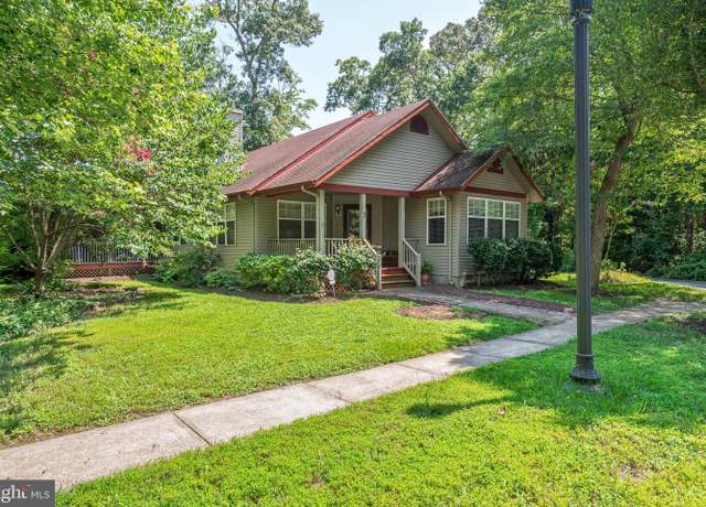 Property at 2 Cromwell Dr, Ocean View, DE 19970, 3 beds, 2 baths