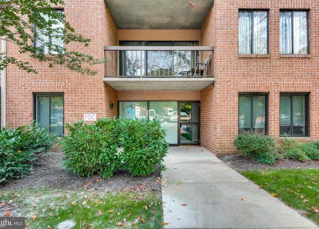 Property at 11405 Commonwealth Dr #4, Rockville, MD 20852, 3 beds, 2 baths