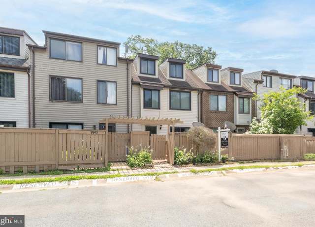 Property at 9943 Forest View Pl, Gaithersburg, MD 20886, 3 beds, 1.5 baths