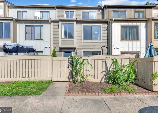 Property at 9441 Chadburn Pl, Gaithersburg, MD 20886, 3 beds, 2 baths