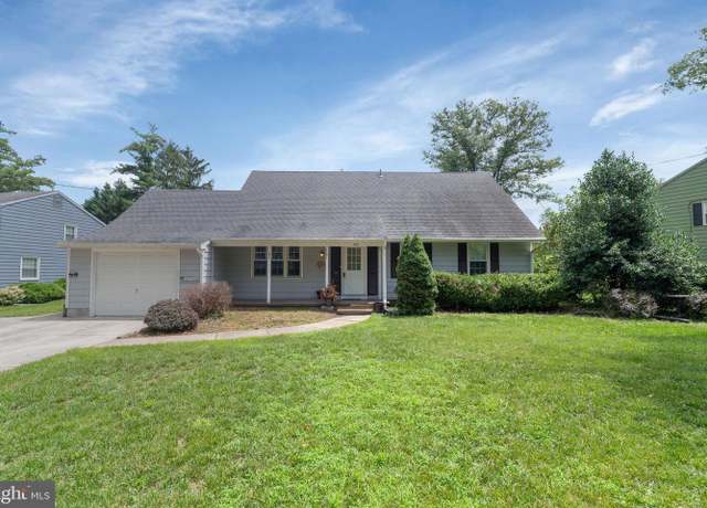 Property at 109 Old Carriage Rd, Cherry Hill, NJ 08034, 3 beds, 2.5 baths