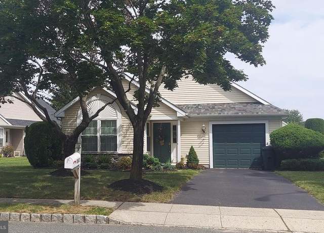 Property at 3632 Vicari Ave, Toms River, NJ 08755, 2 beds, 2 baths