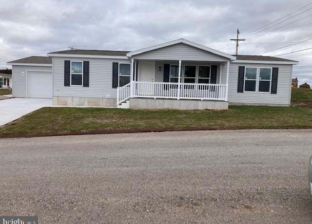 Property at 278 Runaway Rd, Abbottstown, PA 17301, 3 beds, 2 baths