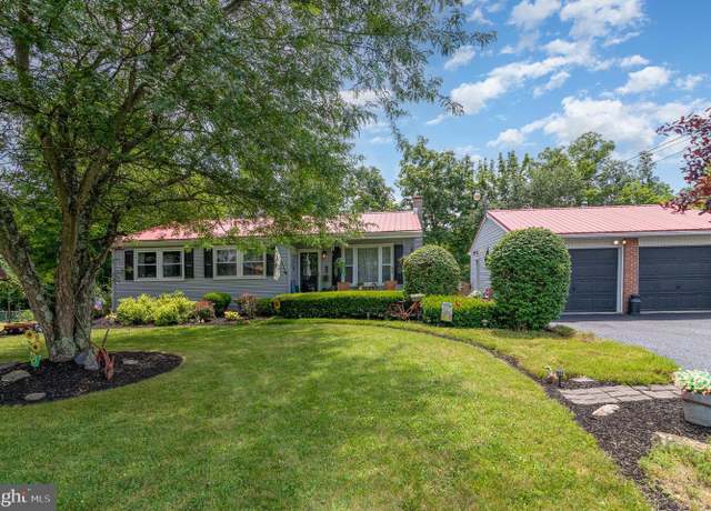 Property at 1280 N Middleton Rd, Carlisle, PA 17013, 3 beds, 1 bath
