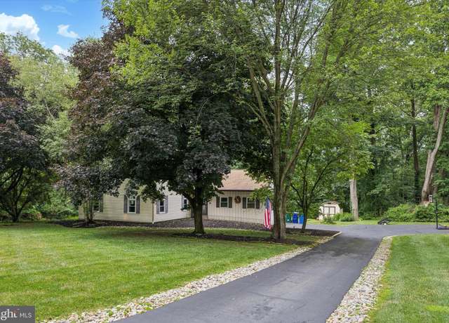 Property at 31 Timber Ln, Thornton, PA 19373, 4 beds, 2.5 baths