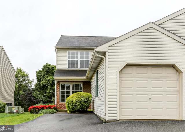 Property at 352 Deerfield Dr, Mount Joy, PA 17552, 3 beds, 1.5 baths