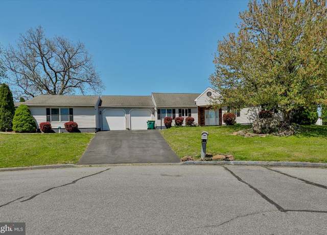 Property at 3 Dusty Rd, Easton, PA 18045, 4 beds, 2.5 baths