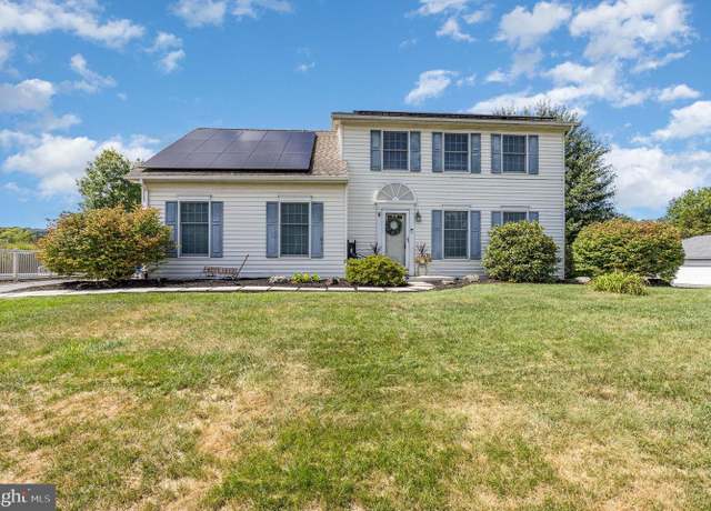 Property at 60 S Ben Hogan Dr, Etters, PA 17319, 4 beds, 2.5 baths