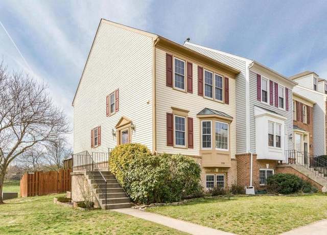Property at 43584 Blacksmith Sq, Ashburn, VA 20147, 4 beds, 3.5 baths