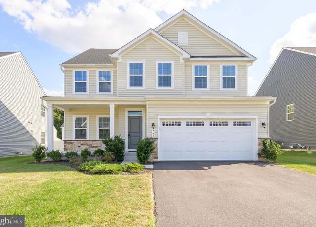 Property at 196 Machias Cir, Martinsburg, WV 25403, 4 beds, 3.5 baths