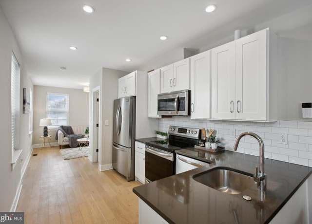 Property at 717 18th St NE #1, Washington, DC 20002, 2 beds, 2.5 baths