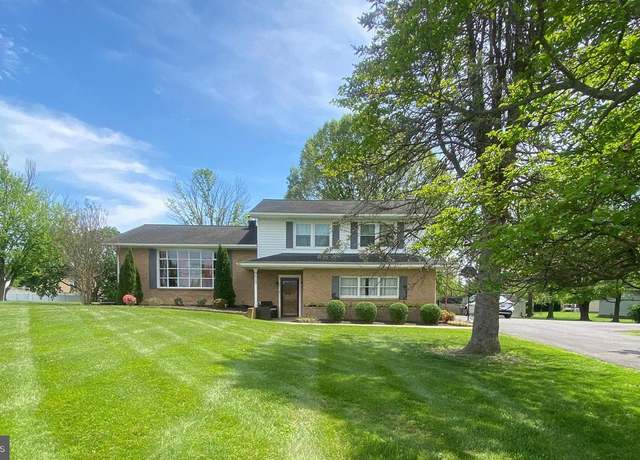 Property at 9613 Daysville Rd, Walkersville, MD 21793, 3 beds, 2.5 baths