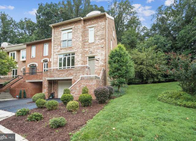 Property at 10901 Whiterim Dr, Potomac, MD 20854, 2 beds, 3.5 baths