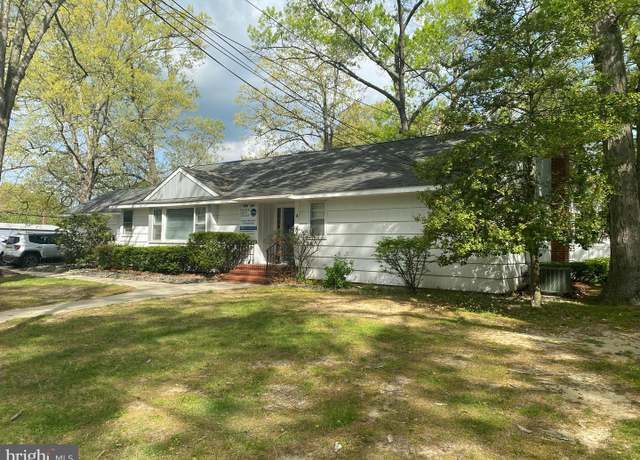 Property at 4 Monroe Ave, Pitman, NJ 08071, 3 beds, 2 baths