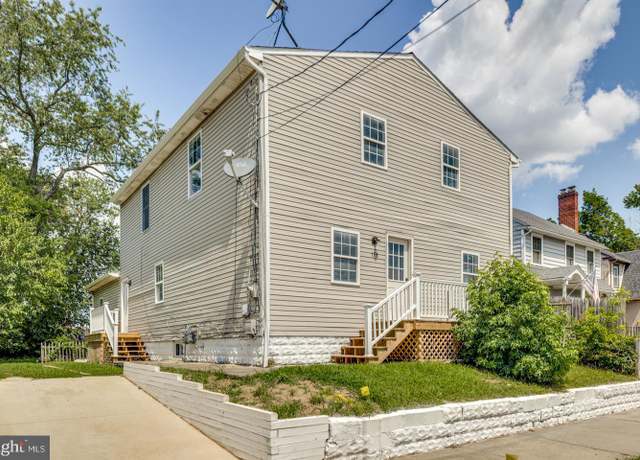 Property at 158 State St, Penns Grove, NJ 08069, 4 beds, 2.5 baths