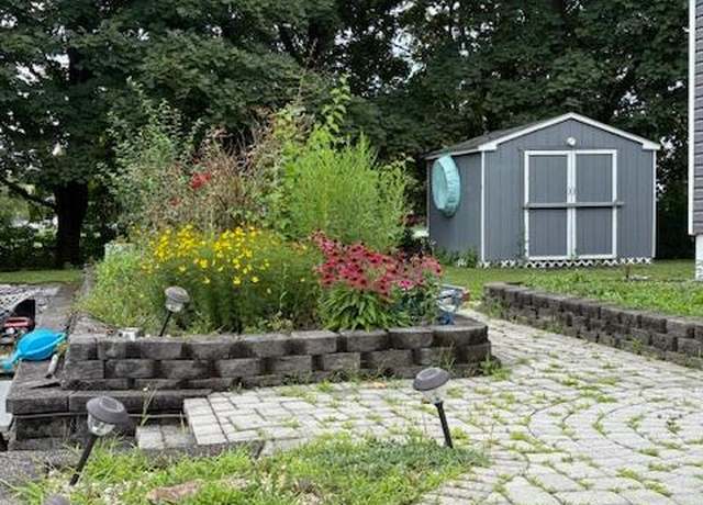 Property at 5029 Kissell Ave, Altoona, PA 16601, 3 beds, 2.5 baths