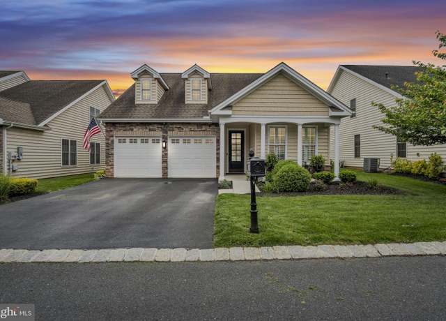 Property at 304 Founders, Mechanicsburg, PA 17050, 3 beds, 3 baths