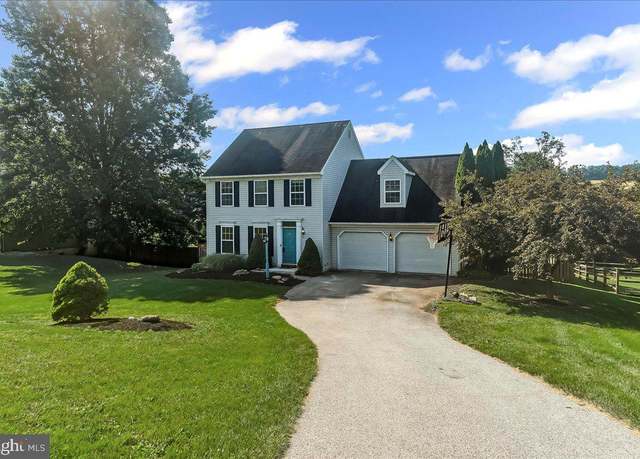 Property at 673 Glen Run Dr, Atglen, PA 19310, 4 beds, 2.5 baths