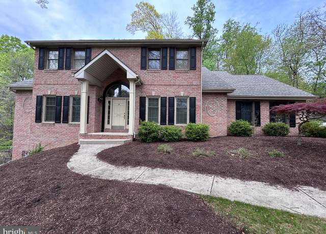 Property at 4740 Maple Shade Dr, Harrisburg, PA 17110, 4 beds, 3.5 baths