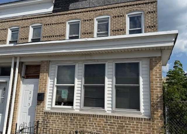 Property at 225 E 4th St, Chester, PA 19013, 4 beds