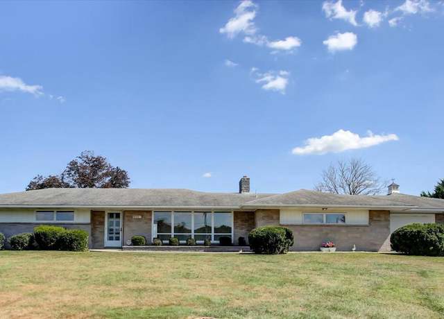 Property at 2320 Warm Spring Rd, Chambersburg, PA 17202, 4 beds, 2 baths