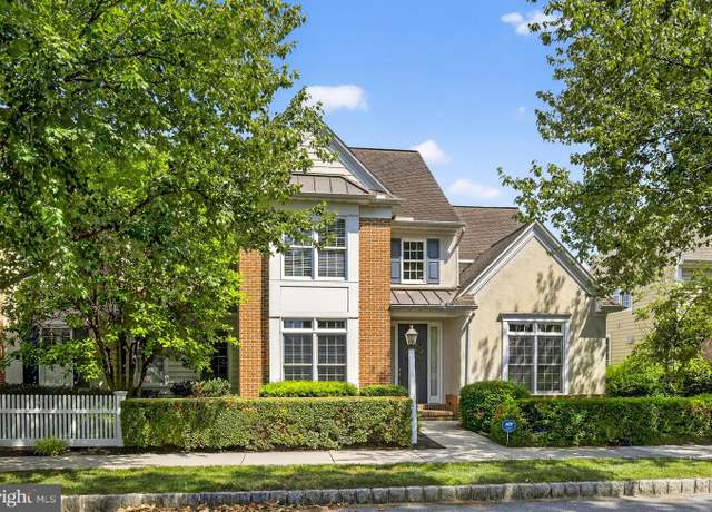 Property at 1453 Grassy Way, Lancaster, PA 17601, 3 beds, 2.5 baths