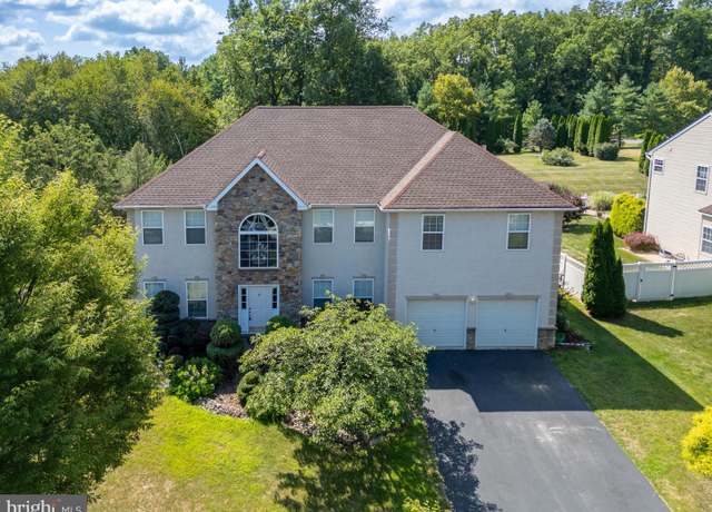 Property at 1540 Silo Hill Ln, Breinigsville, PA 18031, 4 beds, 2.5 baths
