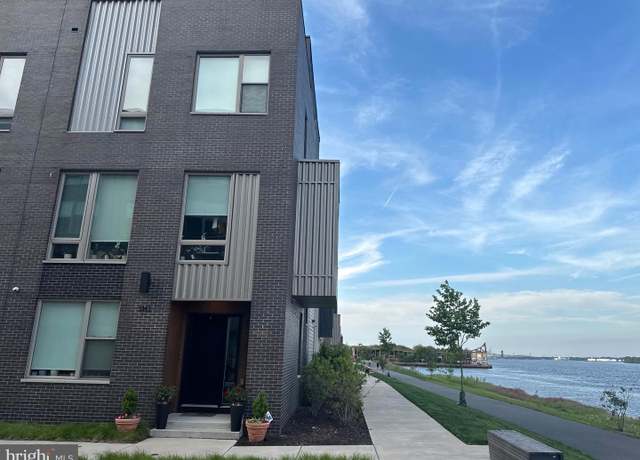 Property at 3213 Birchview Walk, Philadelphia, PA 19125, 5 beds, 4.5 baths