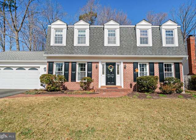 Property at 8116 Viola St, Springfield, VA 22152, 4 beds, 3.5 baths