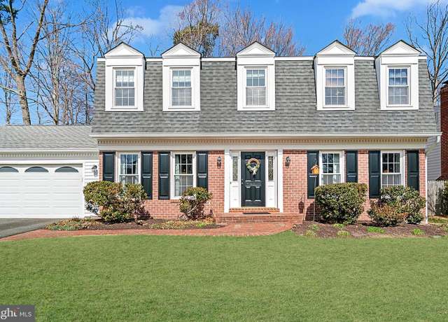 Property at 8116 Viola St, Springfield, VA 22152, 4 beds, 3.5 baths