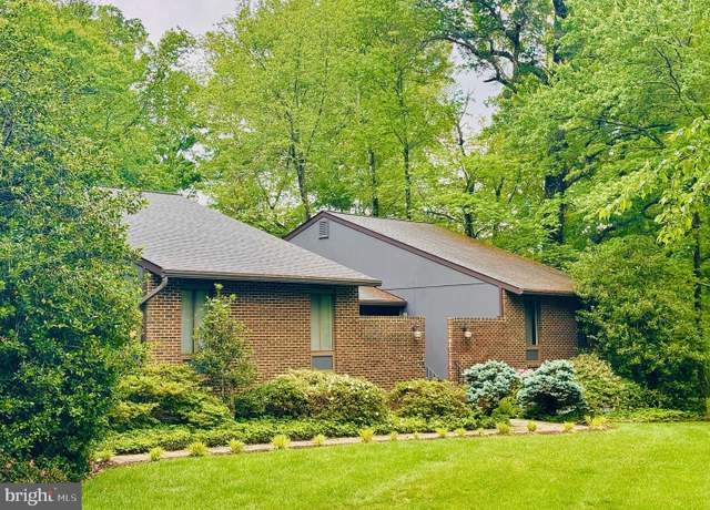 Property at 3209 Barkley Dr, Fairfax, VA 22031, 5 beds, 3.5 baths
