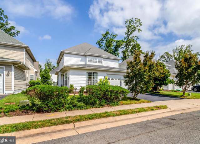 Property at 8552 Bauer Cir, Springfield, VA 22152, 4 beds, 3.5 baths